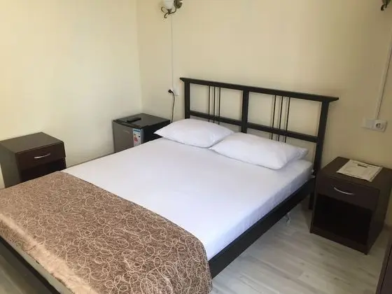 Economy Tek Büyük Yataklı Oda
