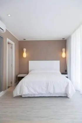 Tek Büyük Yataklı Oda, Balkon