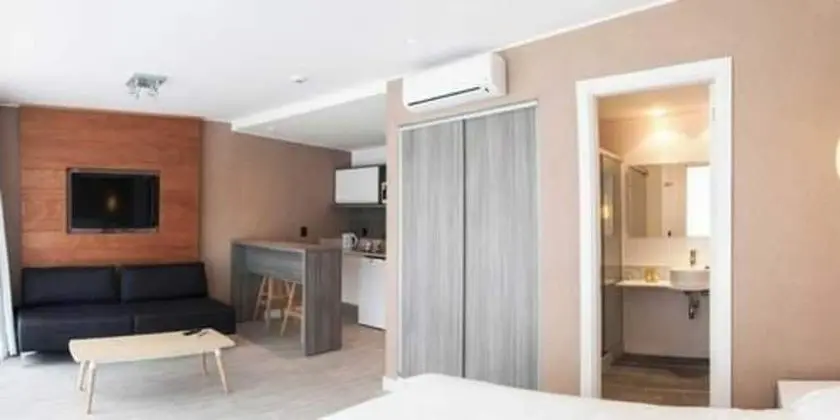 Tek Büyük Yataklı Oda, Balkon