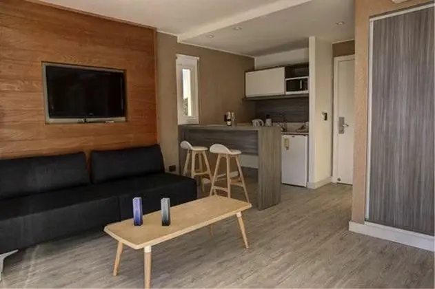 Tek Büyük Yataklı Oda, Balkon