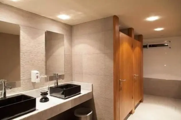Tek Büyük Yataklı Oda, Balkon