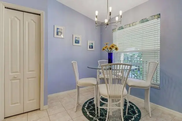 Daire (21370 Lancaster Run #1621)