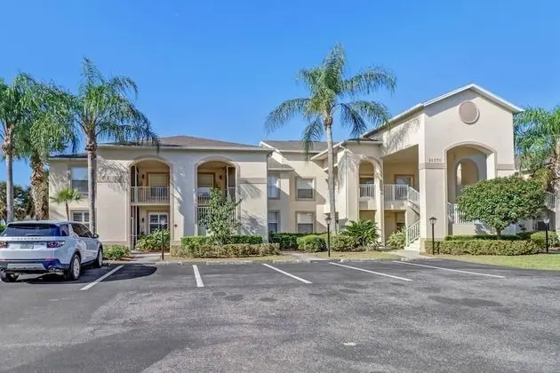 Daire (21370 Lancaster Run #1621)
