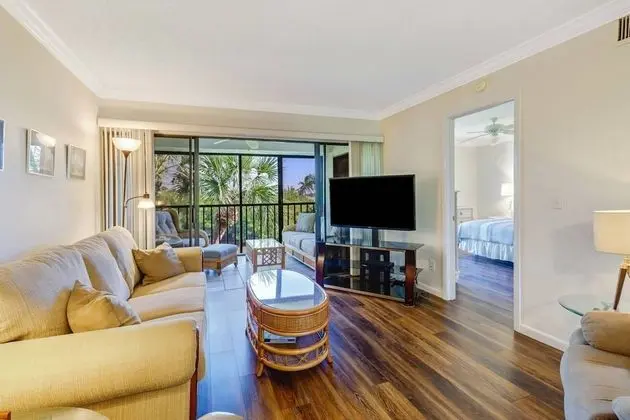 Daire (21400 Bay Village Dr  #204)