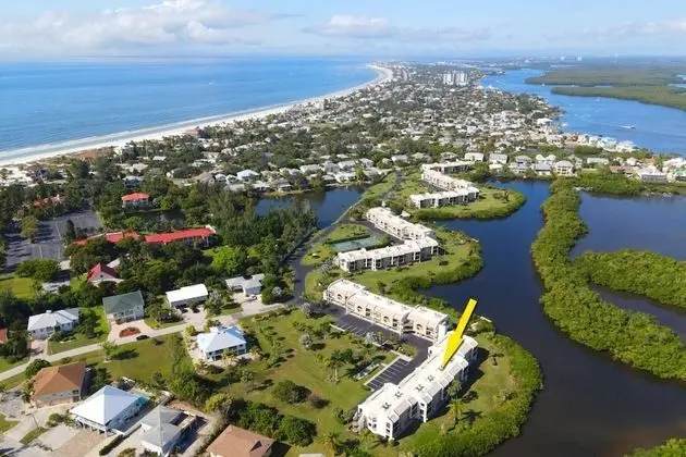 Daire (21400 Bay Village Dr  #204)