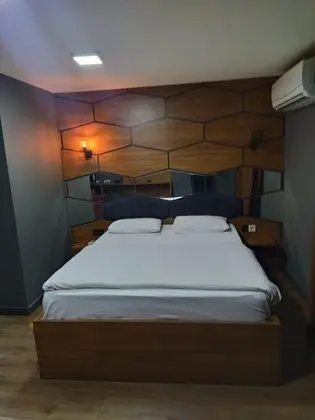 Jakuzili Suite Oda