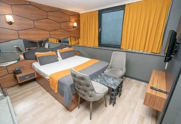 Standard Cift Kişilik Yataklı Oda
