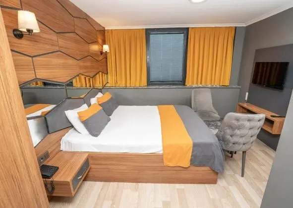 Standard Cift Kişilik Yataklı Oda