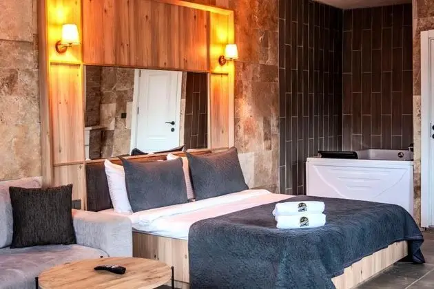 Jakuzili Somineli Deluxe Room