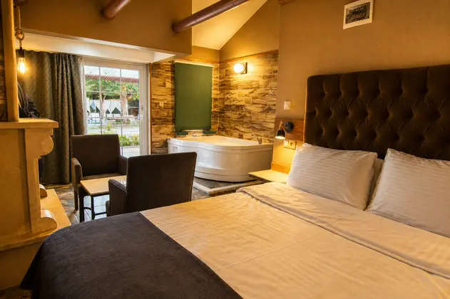 Jakuzili Somineli Deluxe Room