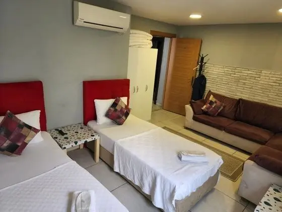 Ekonomik Oda, Sokak Manzaralı, Giriş Katı