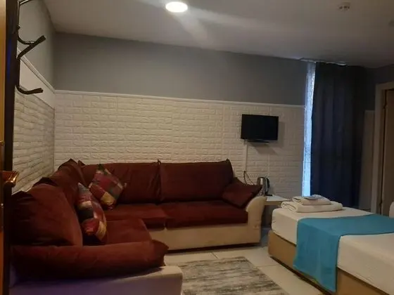 Ekonomik Oda, Sokak Manzaralı, Giriş Katı