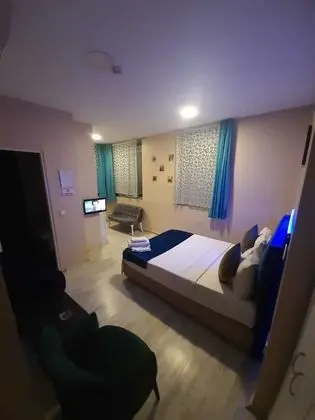 Standard Tek Büyük Yataklı Oda