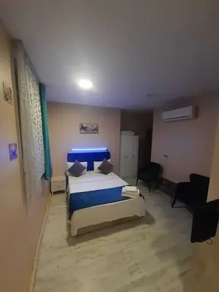 Standard Tek Büyük Yataklı Oda