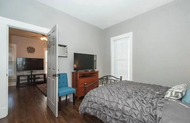 Ev, Birden Çok Yatak, Veranda, Bahçe Manzaralı (216 W. Myrtle St.)