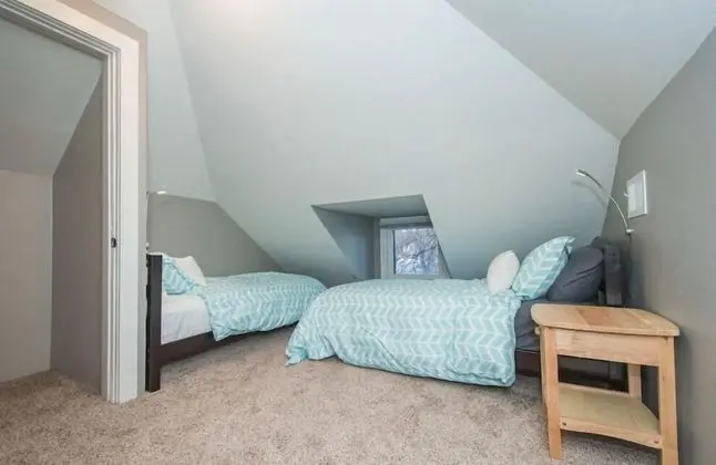 Ev, Birden Çok Yatak, Veranda, Bahçe Manzaralı (216 W. Myrtle St.)