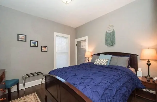 Ev, Birden Çok Yatak, Veranda, Bahçe Manzaralı (216 W. Myrtle St.)