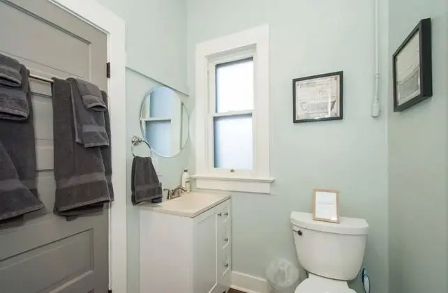 Ev, Birden Çok Yatak, Veranda, Bahçe Manzaralı (216 W. Myrtle St.)