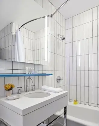 Deluxe Tek Büyük Yataklı Oda, 2 Çift Kişilik Yatak