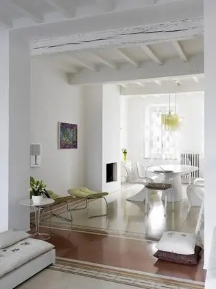 Design Tek Büyük Yataklı Oda, Bahçe Manzaralı