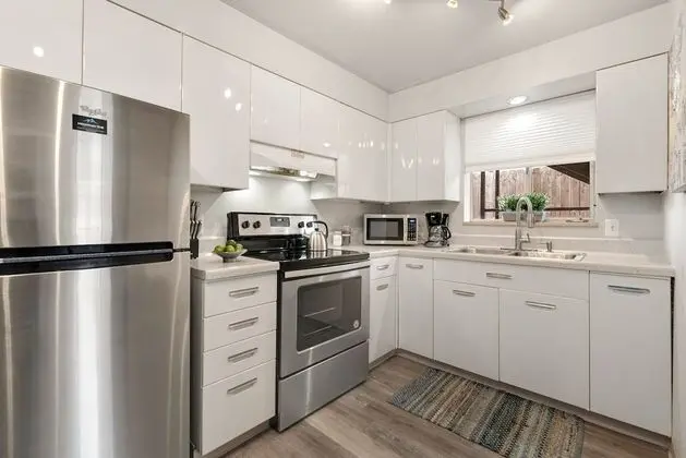Daire, Birden Çok Yatak, Veranda, Bahçe Manzaralı (220 Peterson St. (Unit 1))