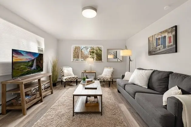 Daire, Birden Çok Yatak, Veranda, Bahçe Manzaralı (220 Peterson St. (Unit 1))