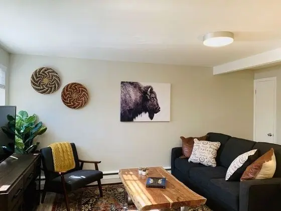 Daire, 1 Büyük (Queen) Boy Yatak ve Çekyat, Veranda, Bahçe Manzaralı (220 Peterson St. (Unit 3))