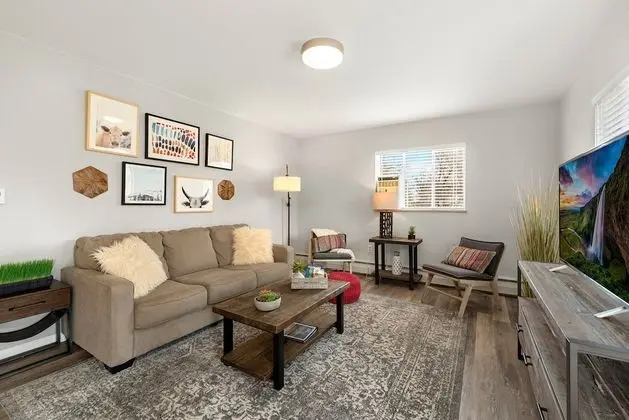 Daire, Birden Çok Yatak, Veranda, Bahçe Manzaralı (220 Peterson St. (Unit 8))