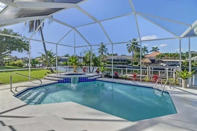 Ev (2203 Cape Coral Pkwy W)