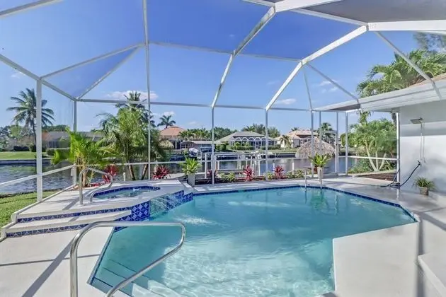 Ev (2203 Cape Coral Pkwy W)