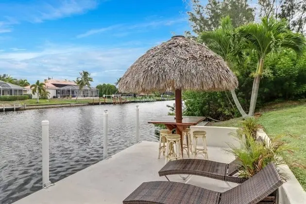 Ev (2203 Cape Coral Pkwy W)
