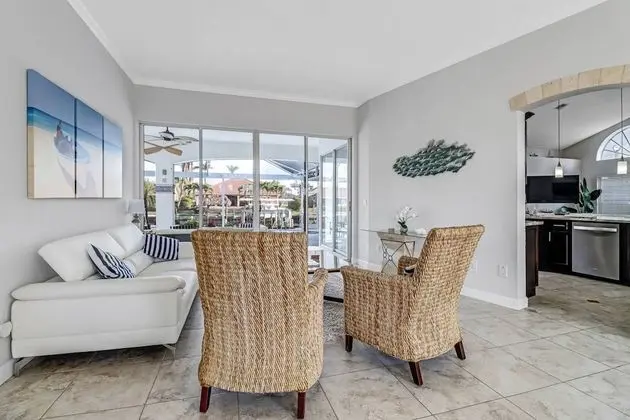 Ev (2203 Cape Coral Pkwy W)
