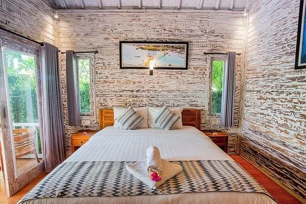Deluxe Tek Büyük Yataklı Oda