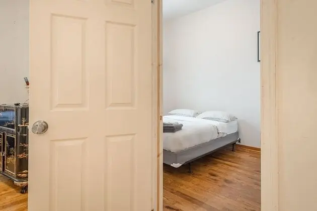 Tek Büyük Yataklı Oda, 1 Çift Kişilik Yatak