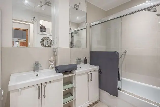 Tek Büyük Yataklı Oda, 1 Çift Kişilik Yatak