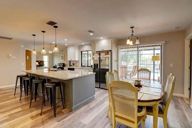 Ev (2216 Everest Parkway)