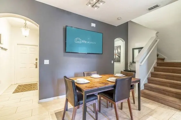 Apart Daire (222 Regal Palms)