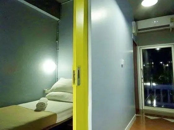 Single Bed