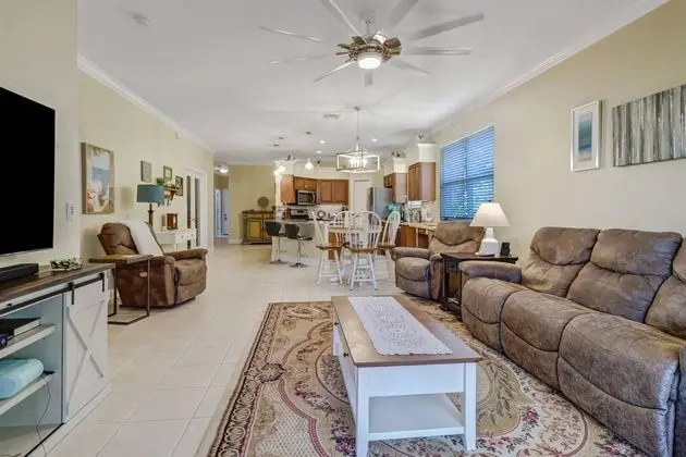 Villa (2291 Granby Dr)