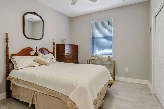 Villa (2291 Granby Dr)