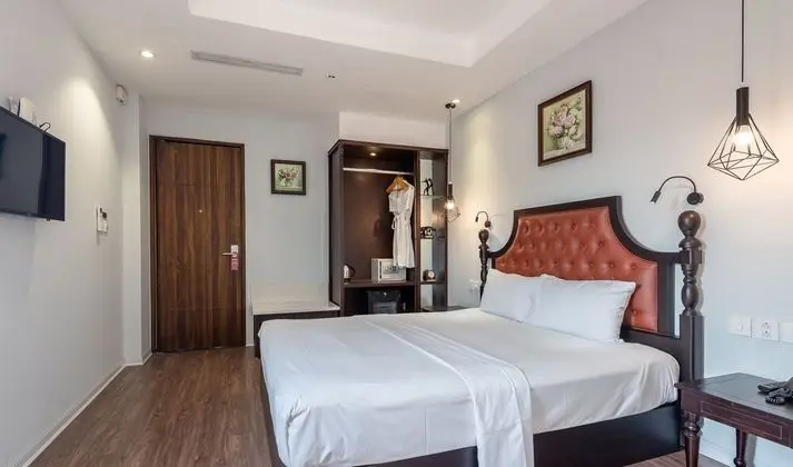 Comfort Tek Büyük Yataklı Oda