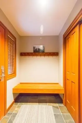Sıra Ev, Birden Çok Yatak (#23 Treeline)