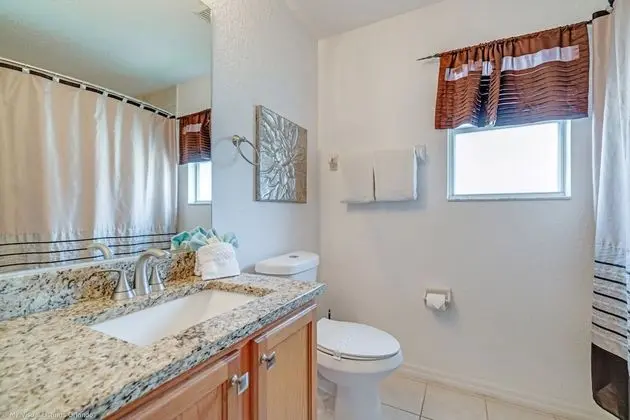 Villa (234GLEN Fantastically decorated 4 bed)