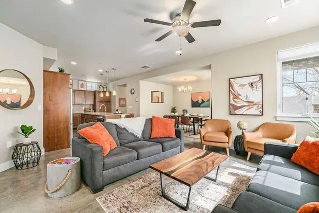 Ev, Birden Çok Yatak, Veranda, Bahçe Manzaralı (239 Urban Prairie St.)