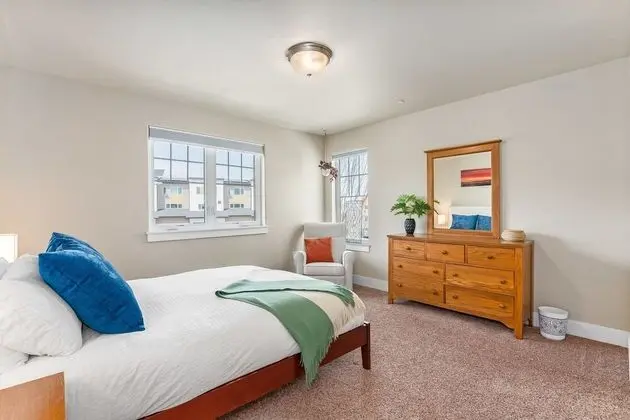 Ev, Birden Çok Yatak, Veranda, Bahçe Manzaralı (239 Urban Prairie St.)