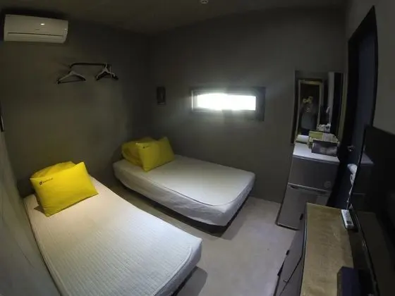İki Ayrı Yataklı Oda, Sadece kadınlar için, Ortak Banyo (3rd Floor)