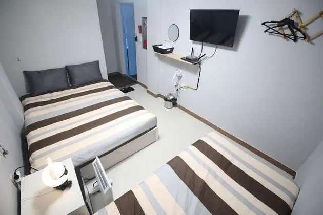 Üç Kişilik Oda