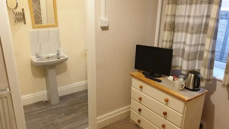 Tek Kişilik Oda (with Shower)