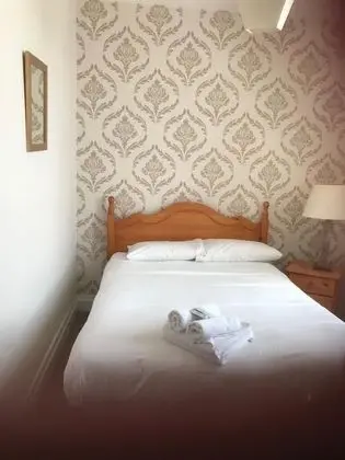 Tek Kişilik Oda (with Shower)