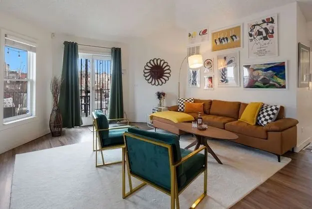 Ev, Birden Çok Yatak, Veranda, Bahçe Manzaralı (242 Pine Street)